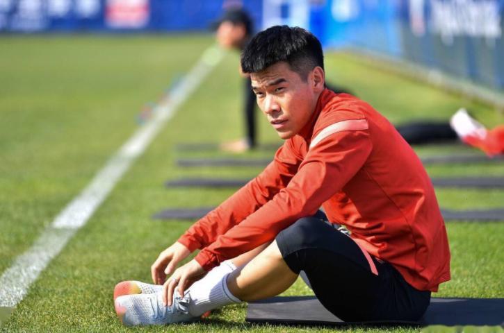 九游APP-于根伟留下的津门虎20号战袍，本赛季迎来新主人，曾是鲁能锋霸